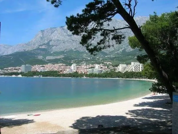 Apartment J&b - Beachside Makarska