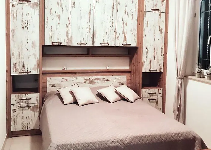 J&b - Beachside Apartment Makarska