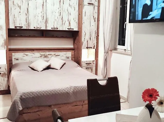 J&b - Beachside Apartment Makarska